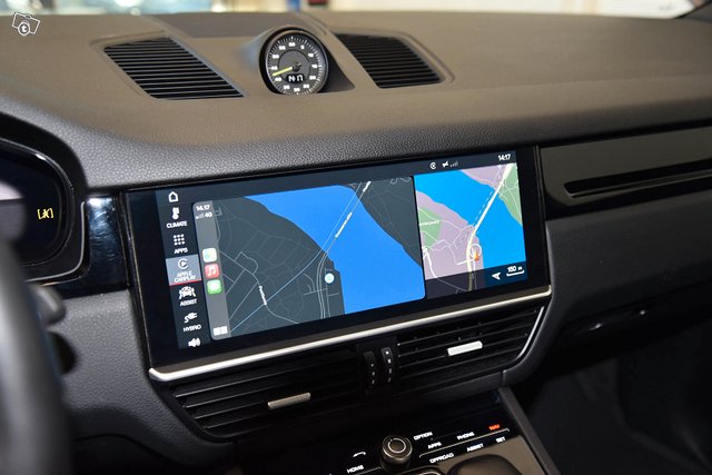 Porsche Cayenne 11
