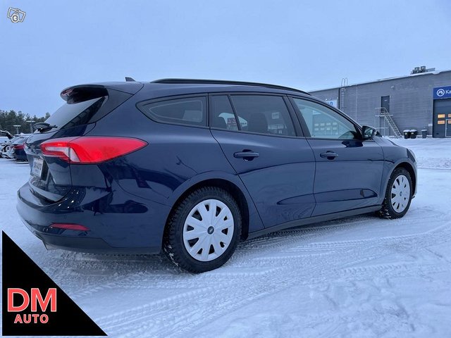 Ford Focus 10