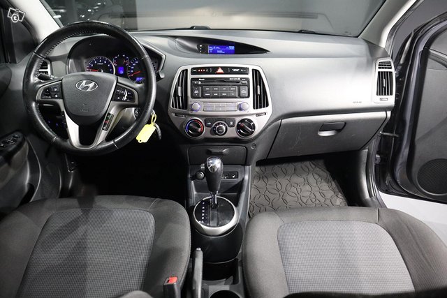 Hyundai I20 10