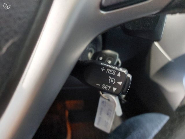 Toyota Verso 19