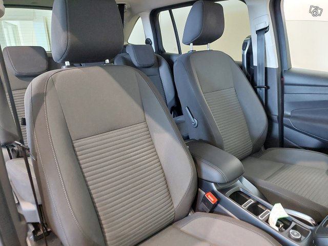 Ford Grand C-Max 9