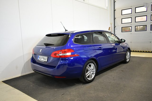 Peugeot 308 7