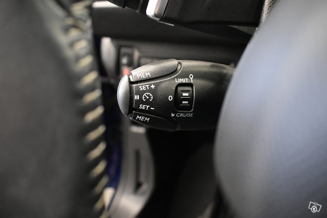 Peugeot 308 16