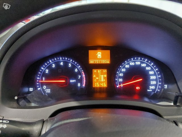 TOYOTA AVENSIS 16