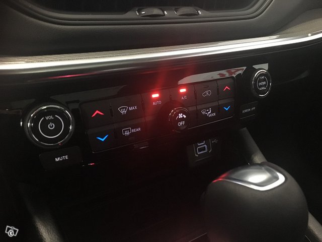 Jeep COMPASS 12