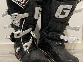 Gaerne motocross kengät, Ajoasut, kengät ja kypärät, Mototarvikkeet ja varaosat, Lieto, Tori.fi Gaerne motocross kengät, Ajoasut, kengät ja kypärät, Mototarvikkeet ja varaosat, Lieto, Tori.fi