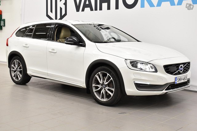 Volvo V60 Cross Country 9