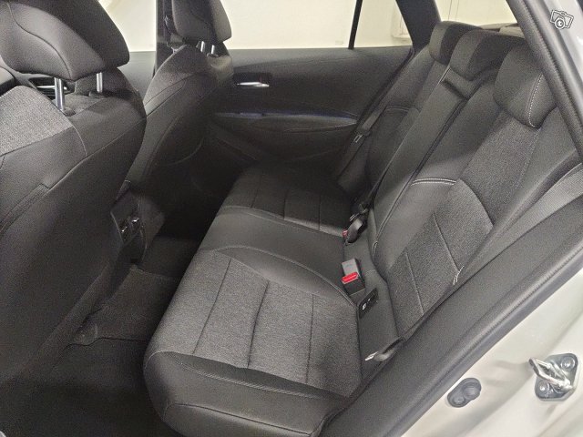 Toyota Corolla 19