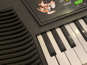 Kosketinsoitin / music keyboard, Pianot, urut ja koskettimet, Musiikki ja soittimet, Vantaa, Tori.fi Kosketinsoitin / music keyboard, Pianot, urut ja koskettimet, Musiikki ja soittimet, Vantaa, Tori.fi