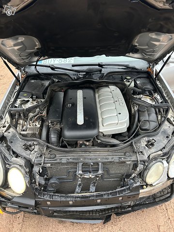 Mercedes-Benz E 320 9