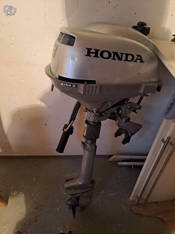 Honda 4 tahti, kuva 1