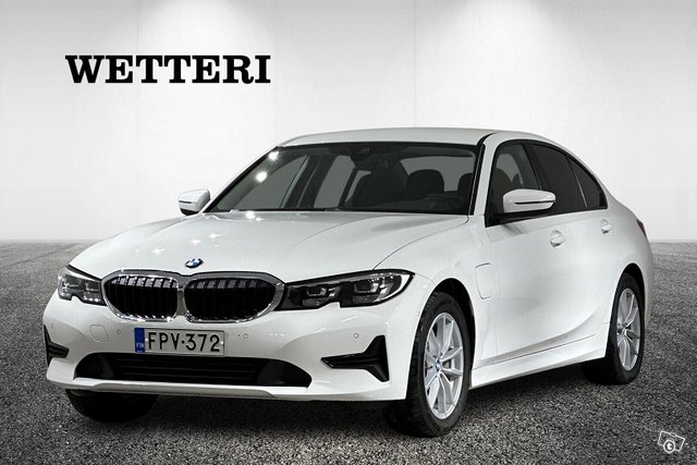 BMW 330