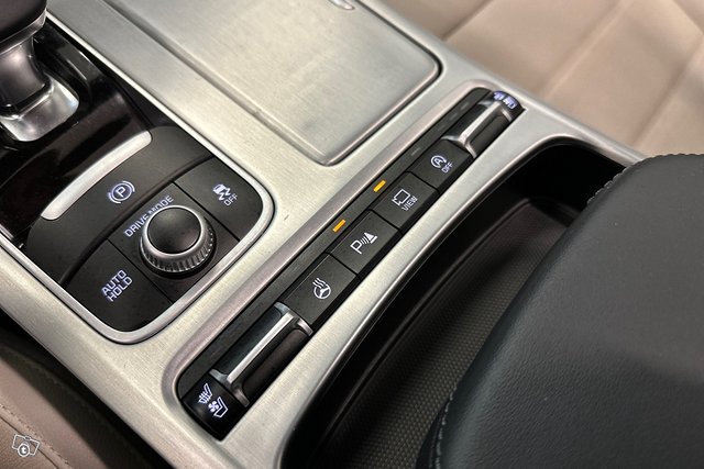Kia STINGER 25