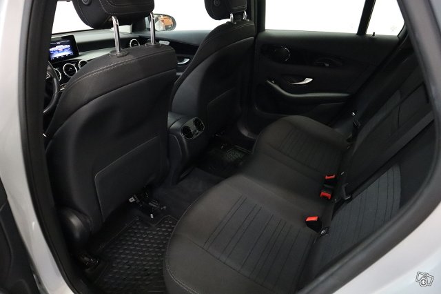 Mercedes-Benz GLC 13