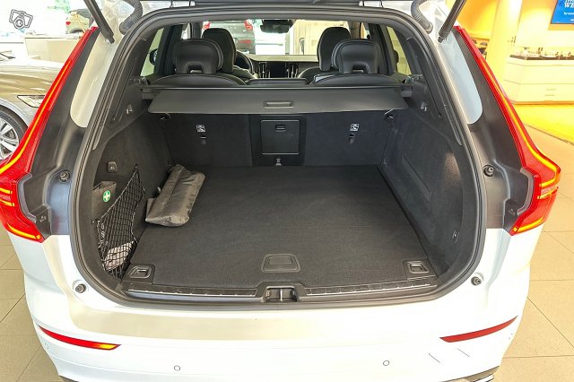 Volvo XC60 8