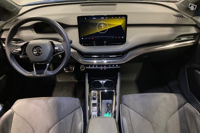 SKODA ENYAQ 9