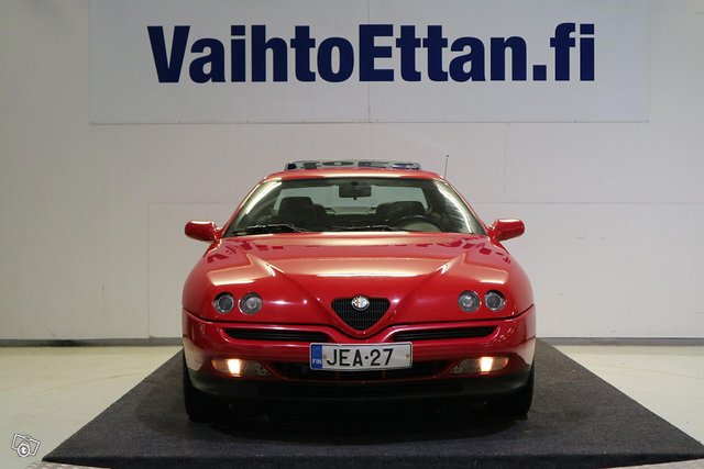 Alfa Romeo GTV 8