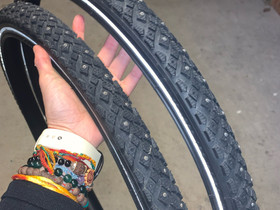 Schwalbe nastarenkaat 42-622, 28 tuumaiset, Pyörätarvikkeet ja kypärät, Polkupyörät ja pyöräily, Tampere, Tori.fi Schwalbe nastarenkaat 42-622, 28 tuumaiset, Pyörätarvikkeet ja kypärät, Polkupyörät ja pyöräily, Tampere, Tori.fi