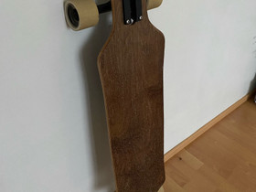 Longboard, Rullaluistelu ja skeittaus, Urheilu ja ulkoilu, Porvoo, Tori.fi Longboard, Rullaluistelu ja skeittaus, Urheilu ja ulkoilu, Porvoo, Tori.fi