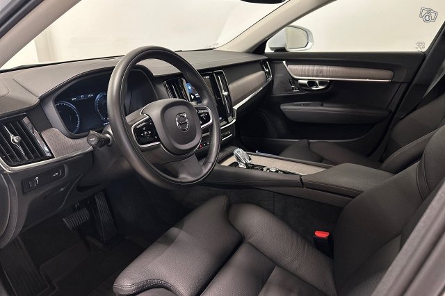 Volvo V90 11