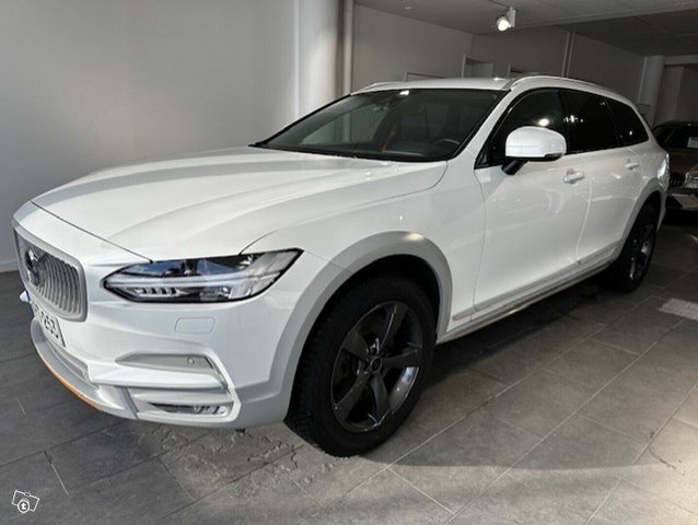 Volvo V90 Cross Country