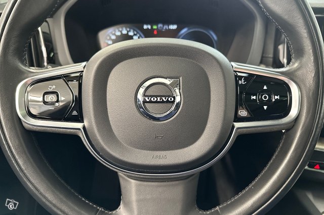 Volvo XC60 15