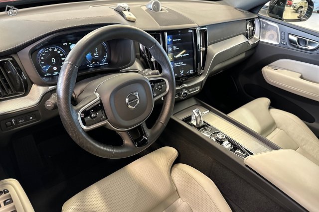 Volvo XC60 9