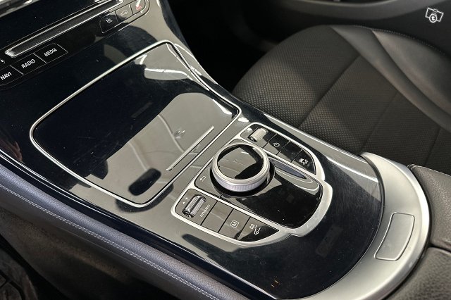 Mercedes-Benz GLC 13