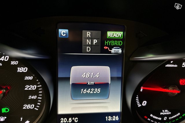 Mercedes-Benz GLC 17
