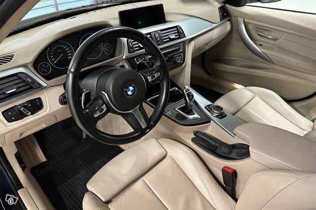 BMW 335 9