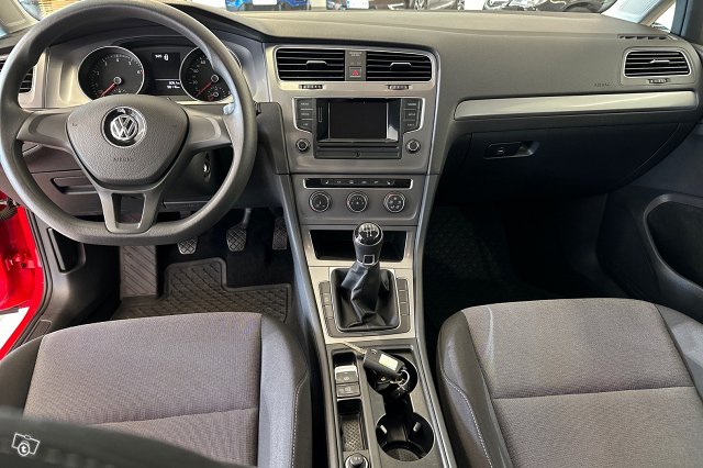Volkswagen GOLF 10