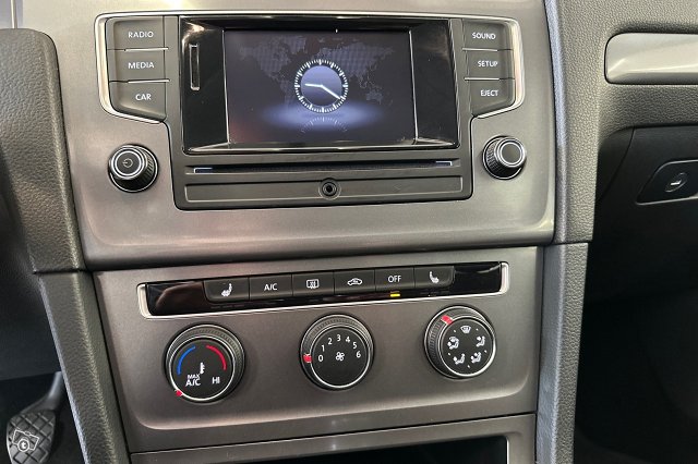 Volkswagen GOLF 14