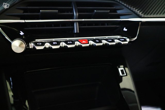 Peugeot 208 20