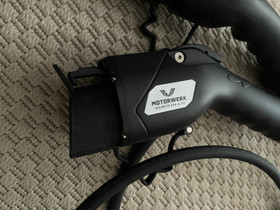 Sähköauton latauskaapeli Type2-Type1 3,6kW, Lisävarusteet ja autotarvikkeet, Auton varaosat ja tarvikkeet, Parainen, Tori.fi Sähköauton latauskaapeli Type2-Type1 3,6kW, Lisävarusteet ja autotarvikkeet, Auton varaosat ja tarvikkeet, Parainen, Tori.fi