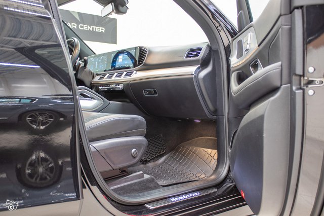 Mercedes-Benz GLE 12