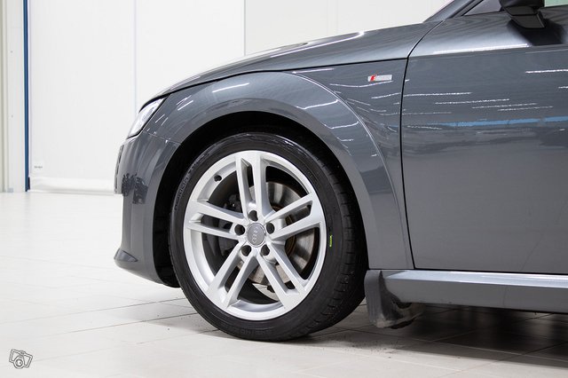 Audi TT 9