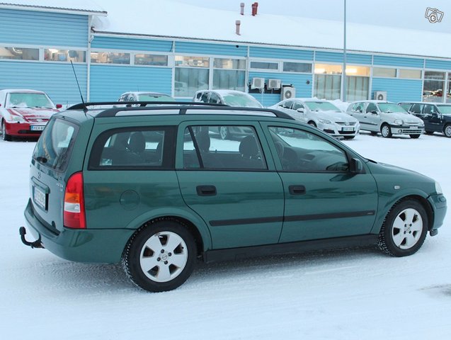 Opel Astra 8