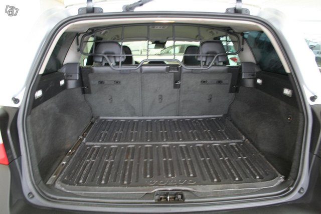 Volvo XC70 5