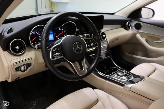 Mercedes-Benz C 6