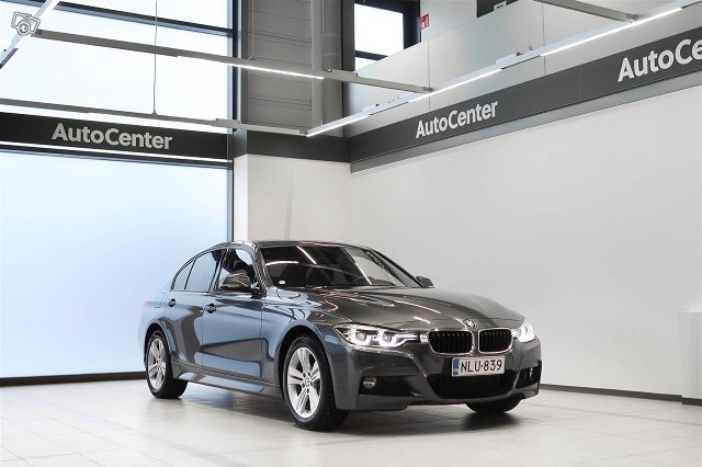 BMW 330, kuva 1