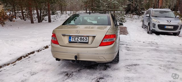 Mercedes-Benz C-sarja 4