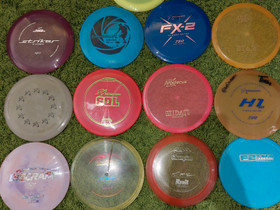 Frisbeegolf kiekkoja ja bägi, Pelit ja muut harrastukset, Raisio, Tori.fi Frisbeegolf kiekkoja ja bägi, Pelit ja muut harrastukset, Raisio, Tori.fi