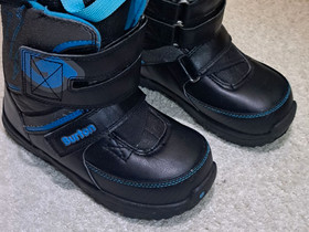 Burton youth grom koko 34, Laskettelu ja lautailu, Urheilu ja ulkoilu, Kouvola, Tori.fi Burton youth grom koko 34, Laskettelu ja lautailu, Urheilu ja ulkoilu, Kouvola, Tori.fi