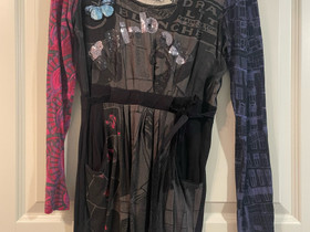 Desigual tunika koko M, Vaatteet ja kengät, Mikkeli, Tori.fi Desigual tunika koko M, Vaatteet ja kengät, Mikkeli, Tori.fi