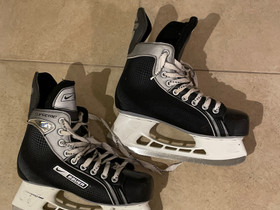 Bauer luistimet 40,5, Jääkiekko ja luistelu, Urheilu ja ulkoilu, Seinäjoki, Tori.fi Bauer luistimet 40,5, Jääkiekko ja luistelu, Urheilu ja ulkoilu, Seinäjoki, Tori.fi