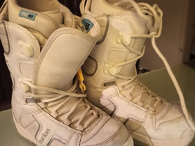Burton lumilautailukengät 36.5, Laskettelu ja lautailu, Urheilu ja ulkoilu, Kouvola, Tori.fi Burton lumilautailukengät 36.5, Laskettelu ja lautailu, Urheilu ja ulkoilu, Kouvola, Tori.fi