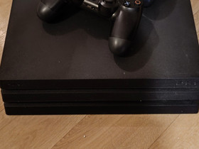 PS4 Pro ja 2 ohjainta, Pelikonsolit ja pelaaminen, Viihde-elektroniikka, Kerava, Tori.fi