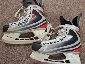 Bauer Vapor Pro koko7, Jääkiekko ja luistelu, Urheilu ja ulkoilu, Hämeenlinna, Tori.fi Bauer Vapor Pro koko7, Jääkiekko ja luistelu, Urheilu ja ulkoilu, Hämeenlinna, Tori.fi