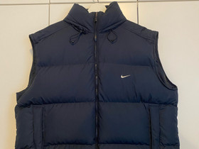 Nike Vintage toppaliivi, Vaatteet ja kengät, Kajaani, Tori.fi Nike Vintage toppaliivi, Vaatteet ja kengät, Kajaani, Tori.fi