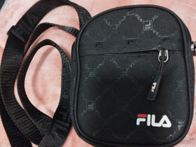 Fila -pikkulaukku, Laukut ja hatut, Asusteet ja kellot, Kuopio, Tori.fi Fila -pikkulaukku, Laukut ja hatut, Asusteet ja kellot, Kuopio, Tori.fi